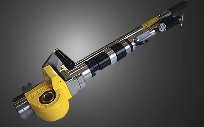 آچار مخصوص باز و بست شیر خطوط لوله نفت و گاز و ولوهای بزرگ با درایو پنوماتیکی (بادی) ، هیدرولیکی و الکتریکی مدل P-2 Valve Operator ساخت وش آمریکا