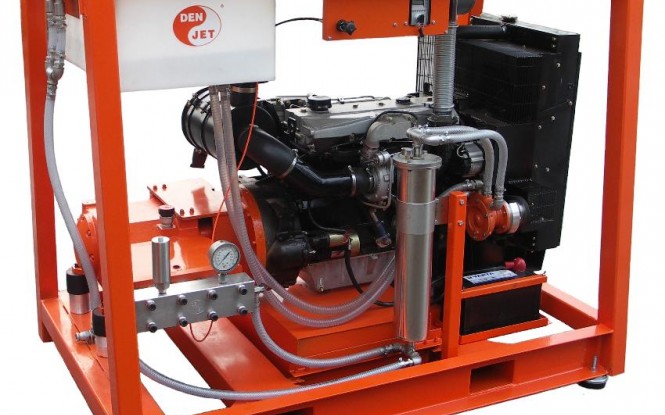 واترجت دیزلی 2500 بار فشارقوی جهت شستشو و رسوب زدایی صنعتی مدل CD-160 ساخت دن جت دانمارک